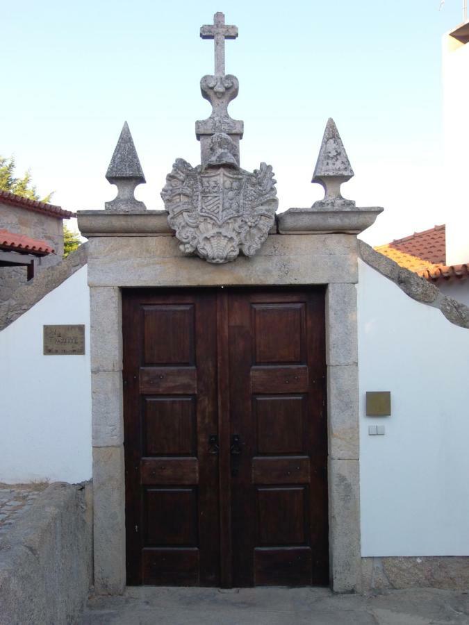 Hôtel Casa Dona Urraca à Vilarinho da Castanheira Extérieur photo